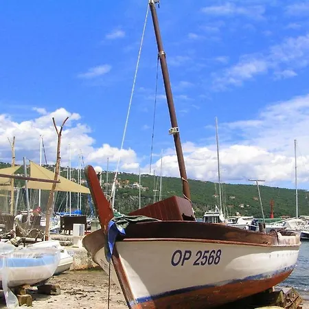 Karla Apartman Abbázia